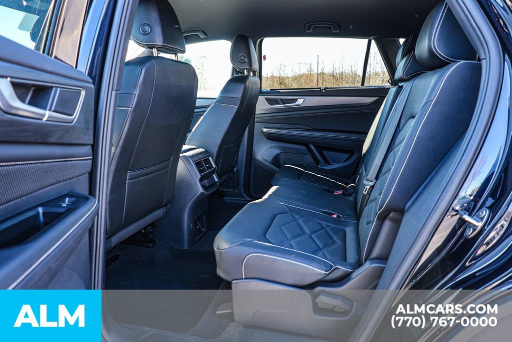 Used 2025 Volkswagen Atlas Cross Sport SE image 21