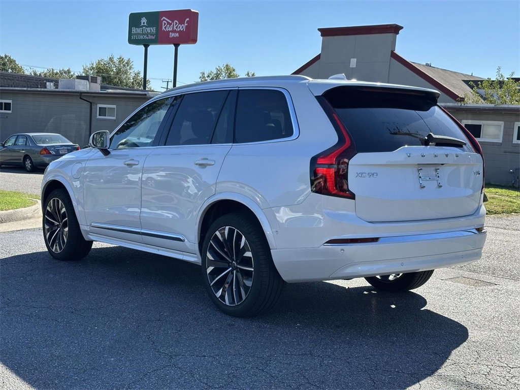 New 2025 Volvo XC90 T8 Plus w/ Protection Package Premier image 21