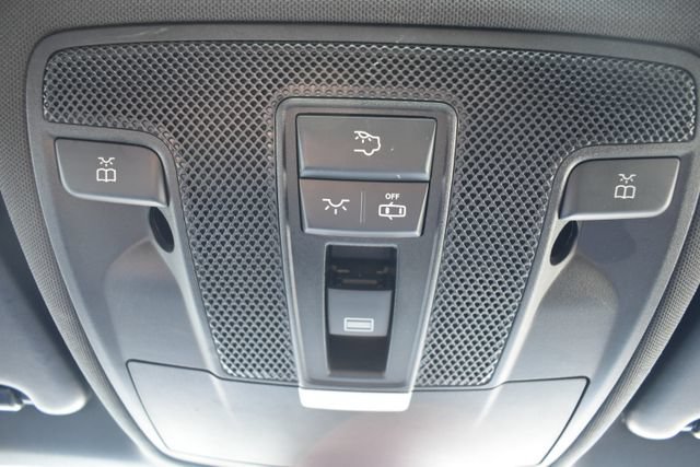 Used 2017 Mercedes-Benz GLA 250 4MATIC image 35