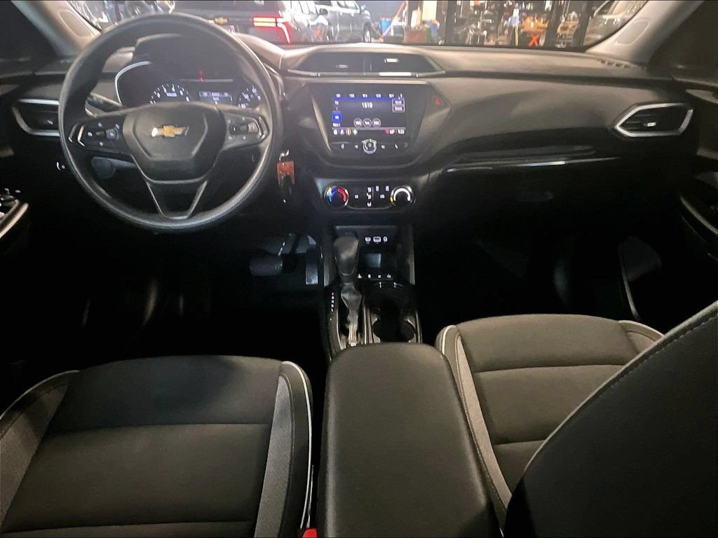 Used 2021 Chevrolet TrailBlazer LS AWD/4WD image 21