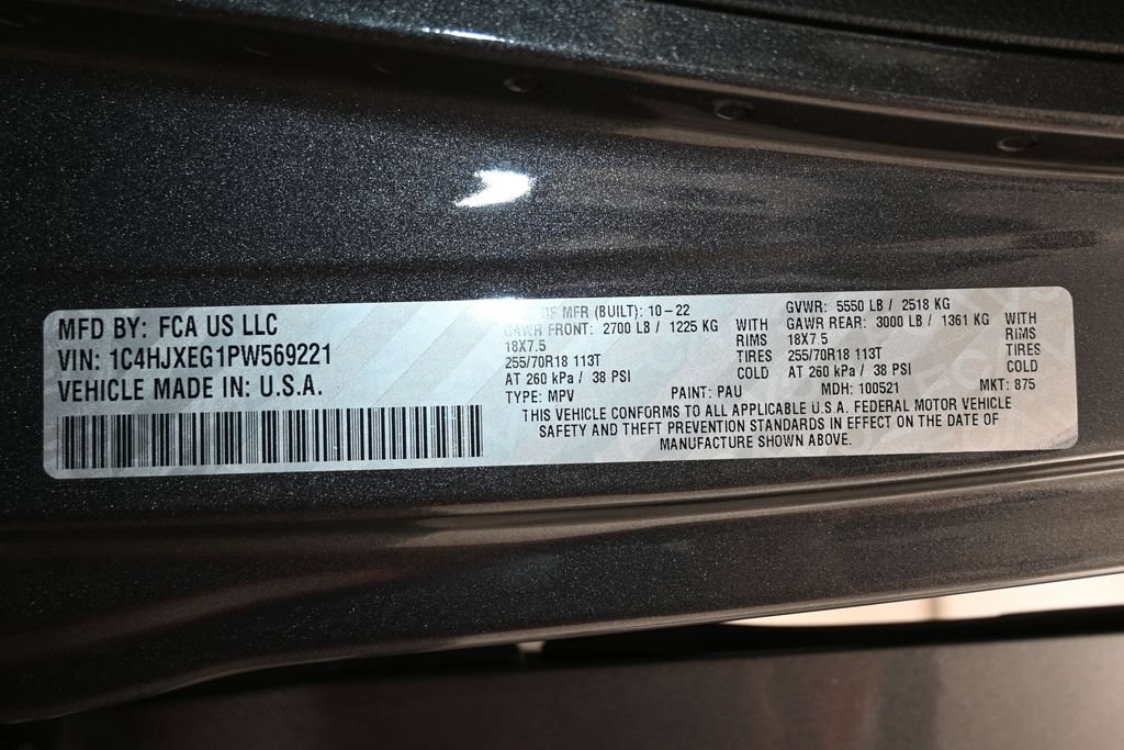 Used 2023 Jeep Wrangler Unlimited Sahara w/ Cold Weather Group AWD/4WD image 6