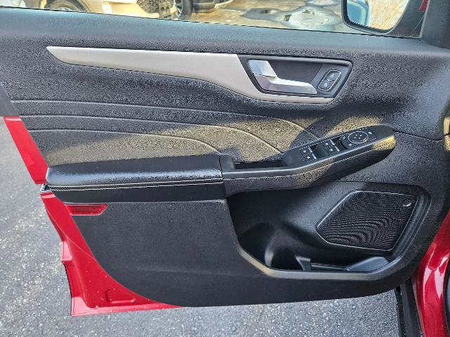 Certified 2022 Ford Escape SEL w/ Class II Trailer Tow Package image 16