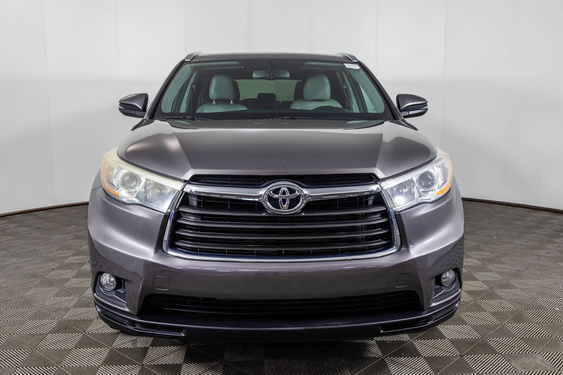 Used 2016 Toyota Highlander XLE AWD/4WD image 12