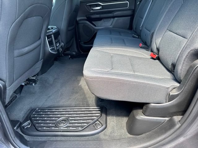 Used 2022 RAM 1500 Big Horn AWD/4WD image 11
