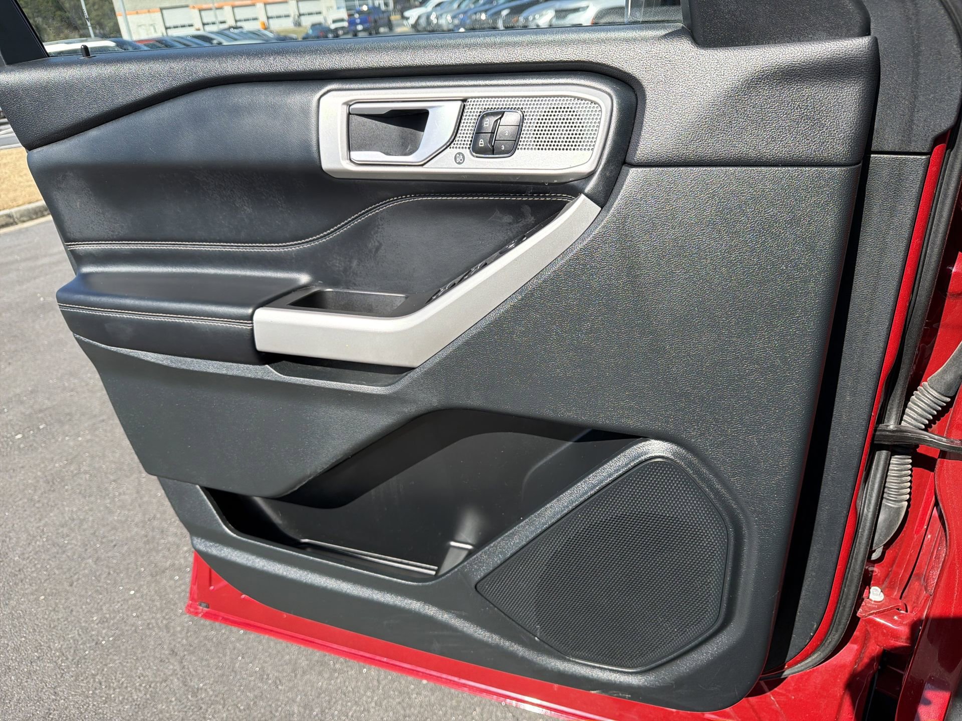 Certified 2023 Ford Explorer Limited w/ Equipment Group 301A image 13