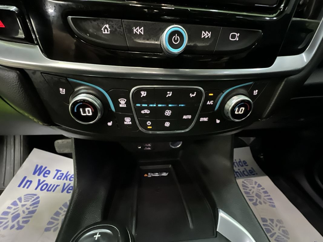Used 2020 Chevrolet Traverse Premier w/ Redline Edition FWD image 22