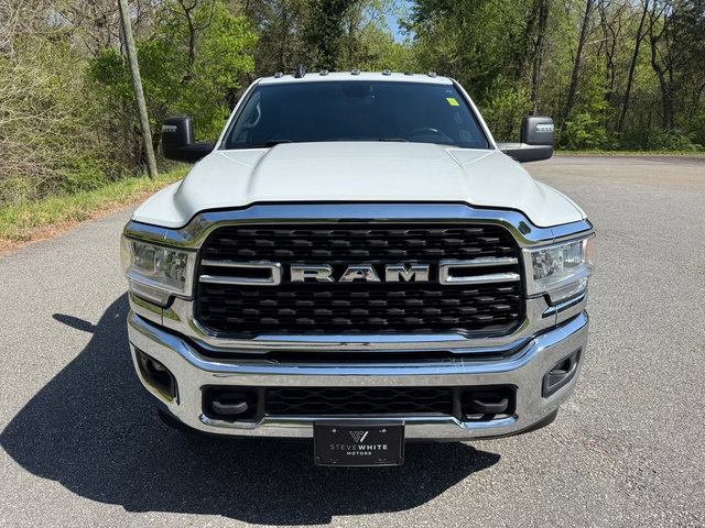 Used 2024 RAM 3500 Big Horn AWD/4WD image 3
