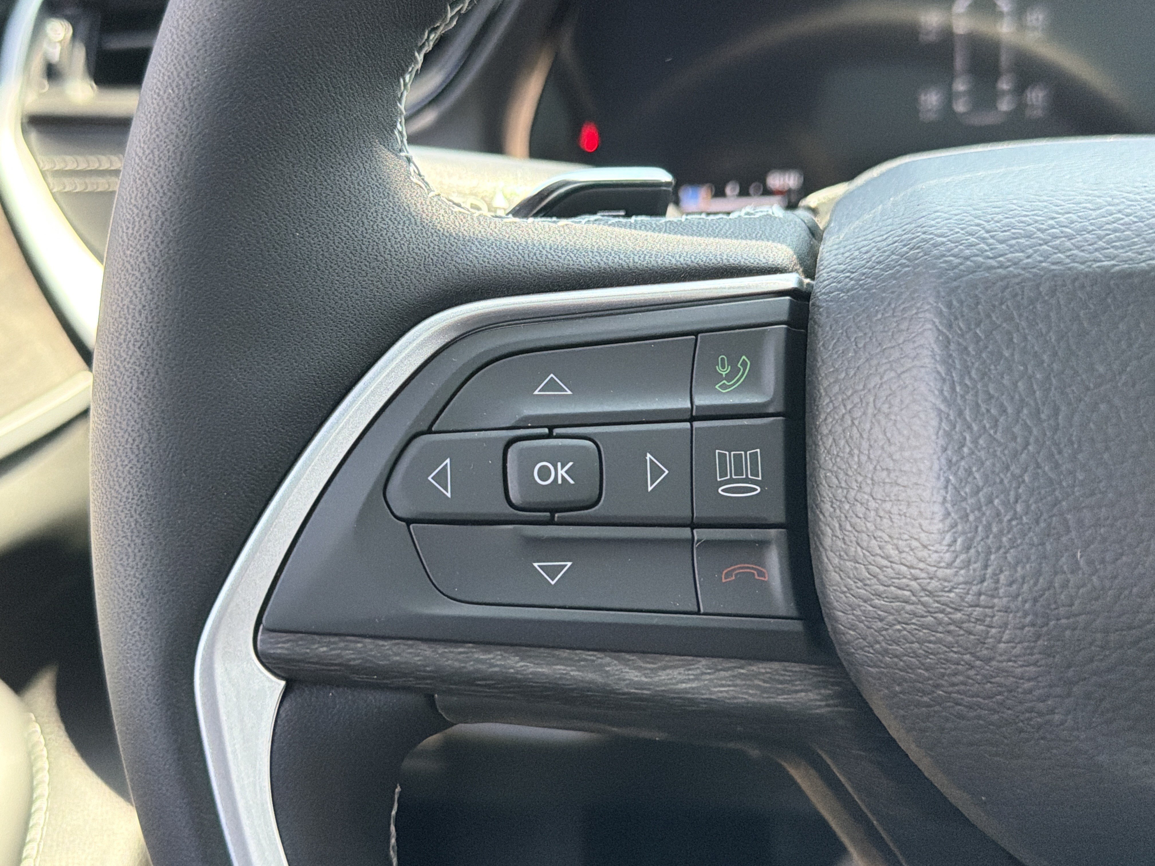 New 2026 Jeep Grand Cherokee L Limited AWD/4WD image 17