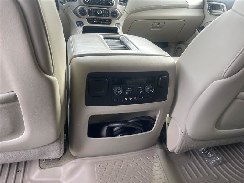 Used 2015 GMC Yukon Denali w/ Premium Package AWD/4WD image 11