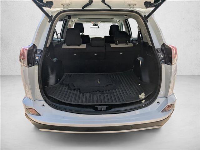 Used 2018 Toyota RAV4 XLE image 6