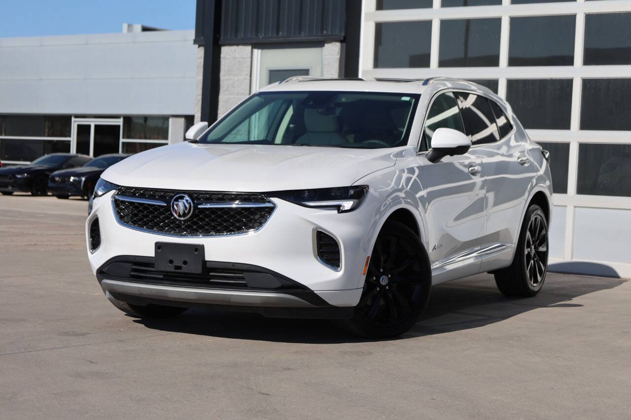 Used 2023 Buick Envision Avenir AWD/4WD image 3