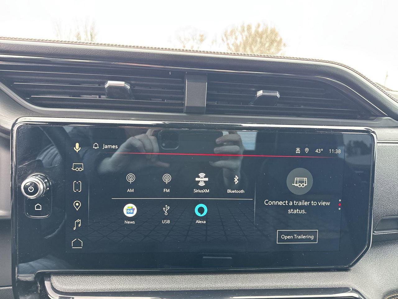 Certified 2024 GMC Sierra 1500 AT4 w/ Technology Package AWD/4WD image 13