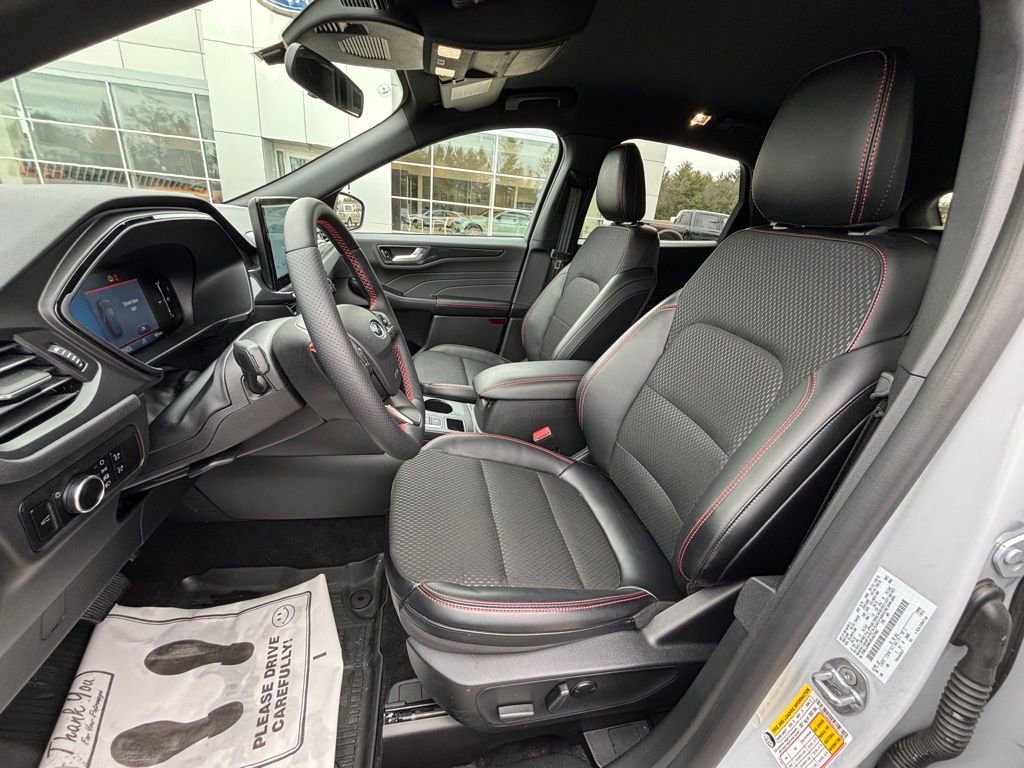 Used 2025 Ford Escape ST-Line w/ Tech Pack #1 image 12