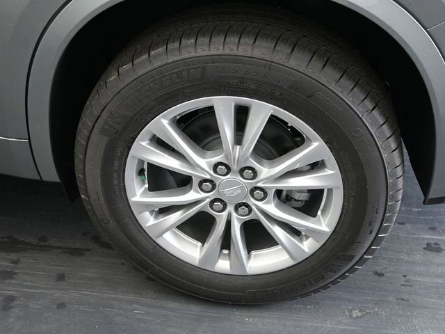 New 2025 Cadillac XT6 Luxury image 12