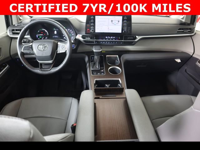 Used 2023 Toyota Sienna XLE w/ XLE Plus Package FWD image 14