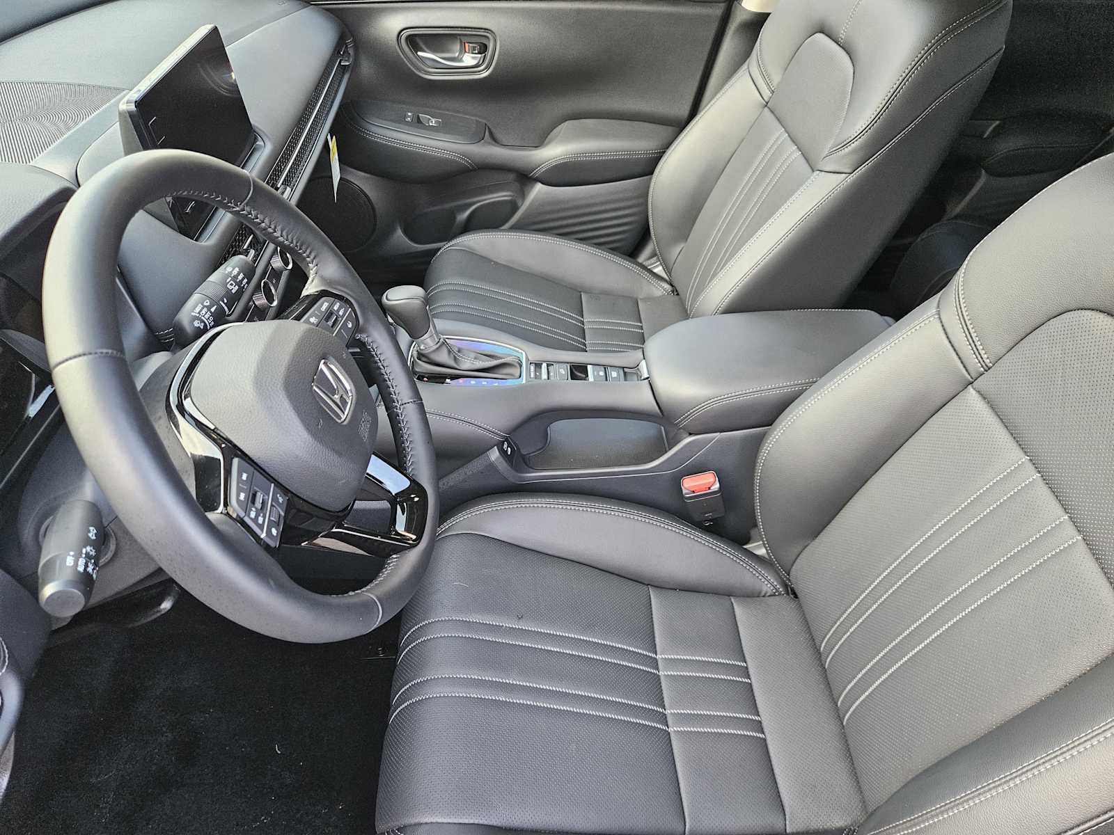 Used 2025 Honda HR-V EX-L image 12