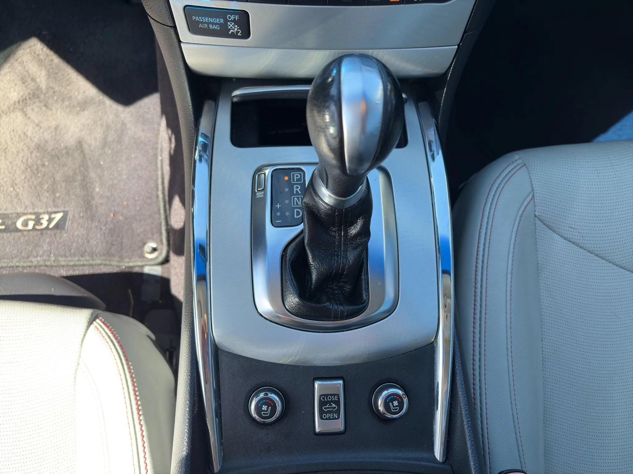 Used 2013 INFINITI G37 IPL RWD image 19