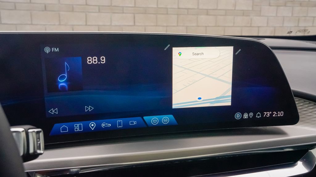 Certified 2025 Cadillac Lyriq Luxury image 23