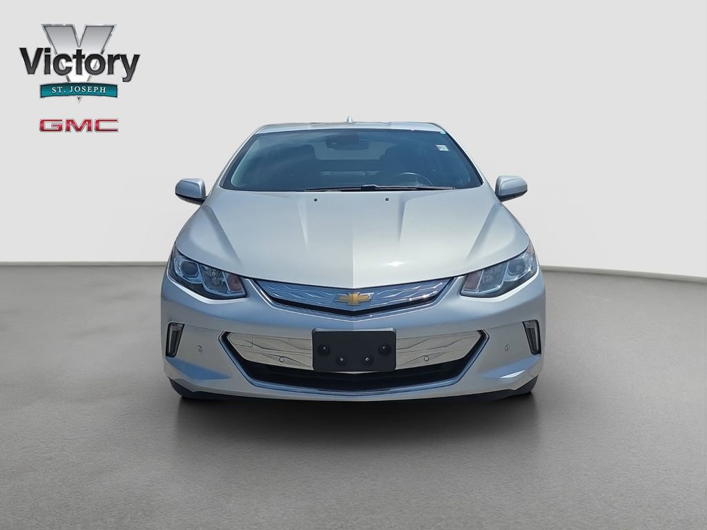 Used 2018 Chevrolet Volt Premier w/ Driver Confidence Package FWD image 2
