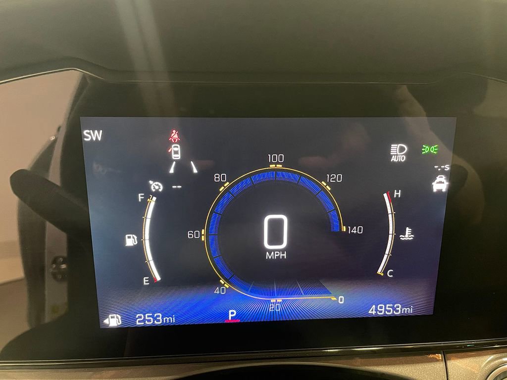 Used 2025 Chevrolet Trax ACTIV image 35
