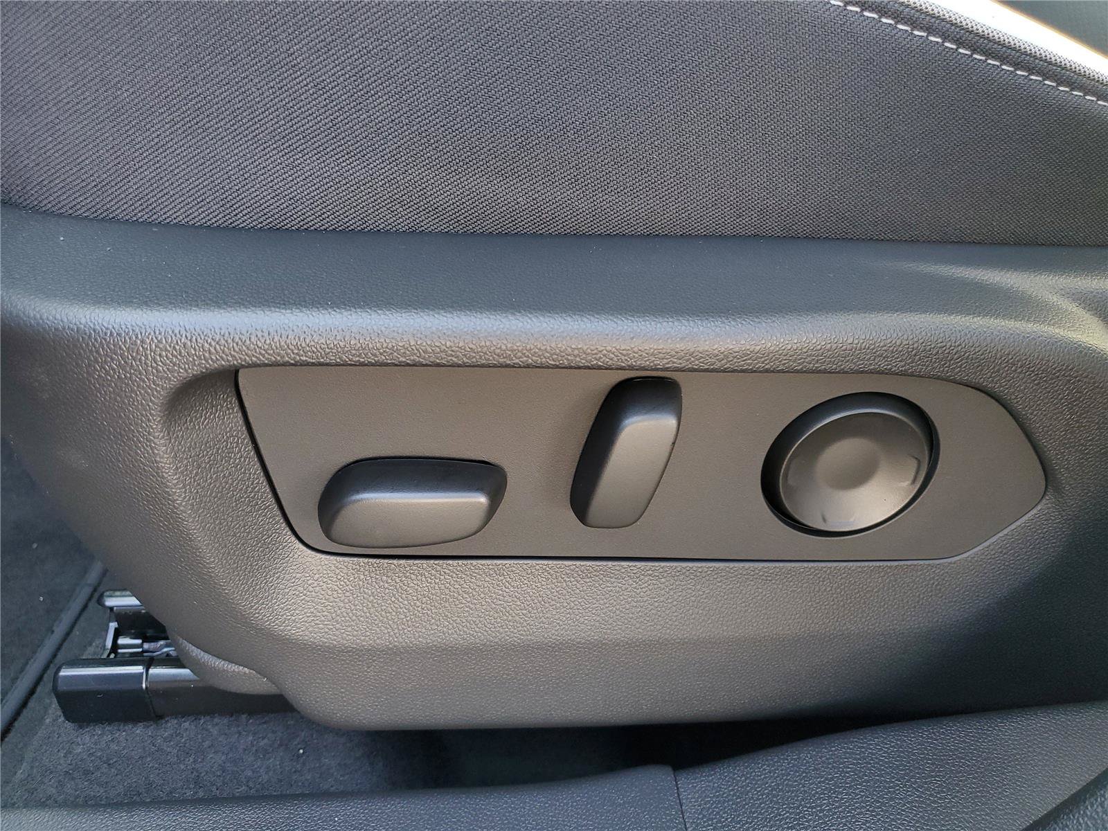 New 2026 Buick Envision Sport Touring AWD/4WD image 17