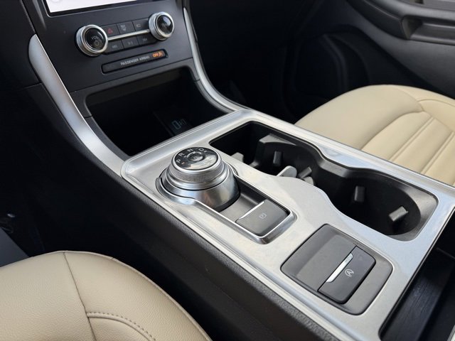 Used 2023 Ford Edge SEL w/ Convenience Package image 29