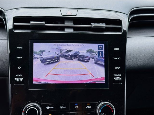 Used 2023 Hyundai Tucson SE AWD/4WD image 13