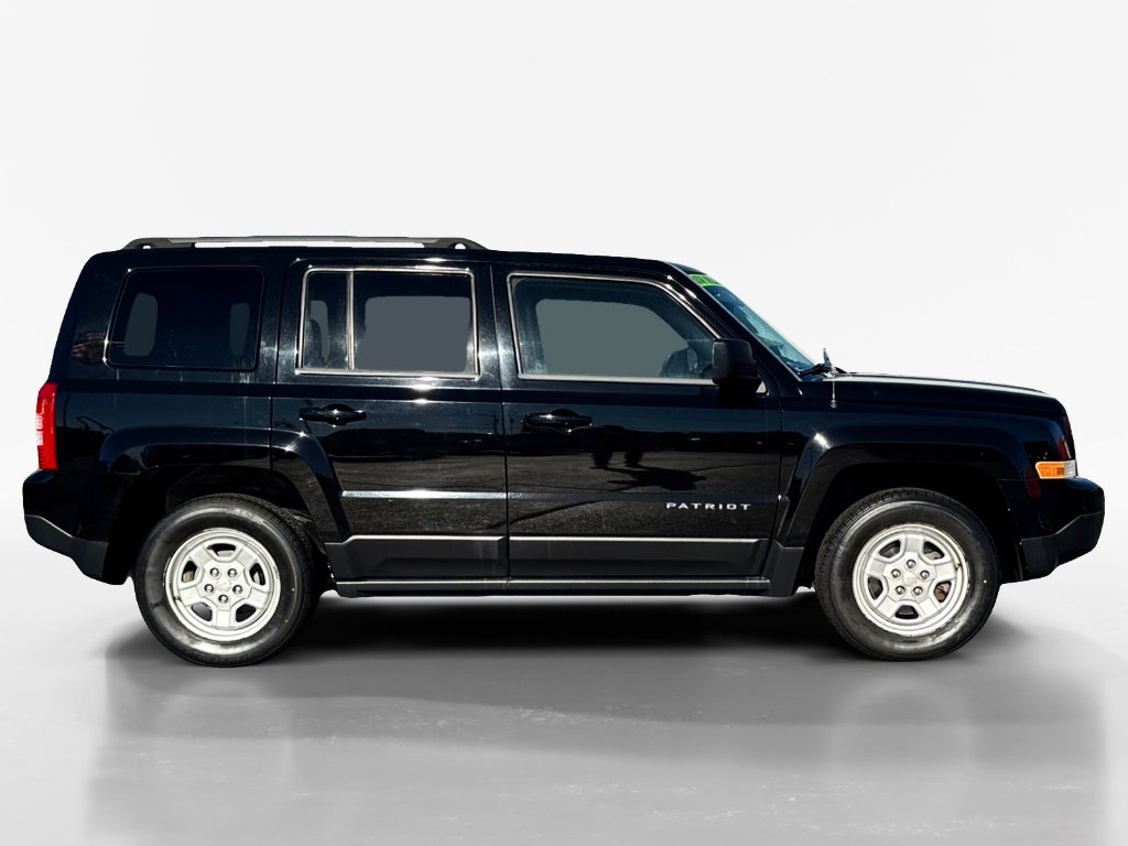 Used 2014 Jeep Patriot Sport w/ Power Value Group FWD image 7