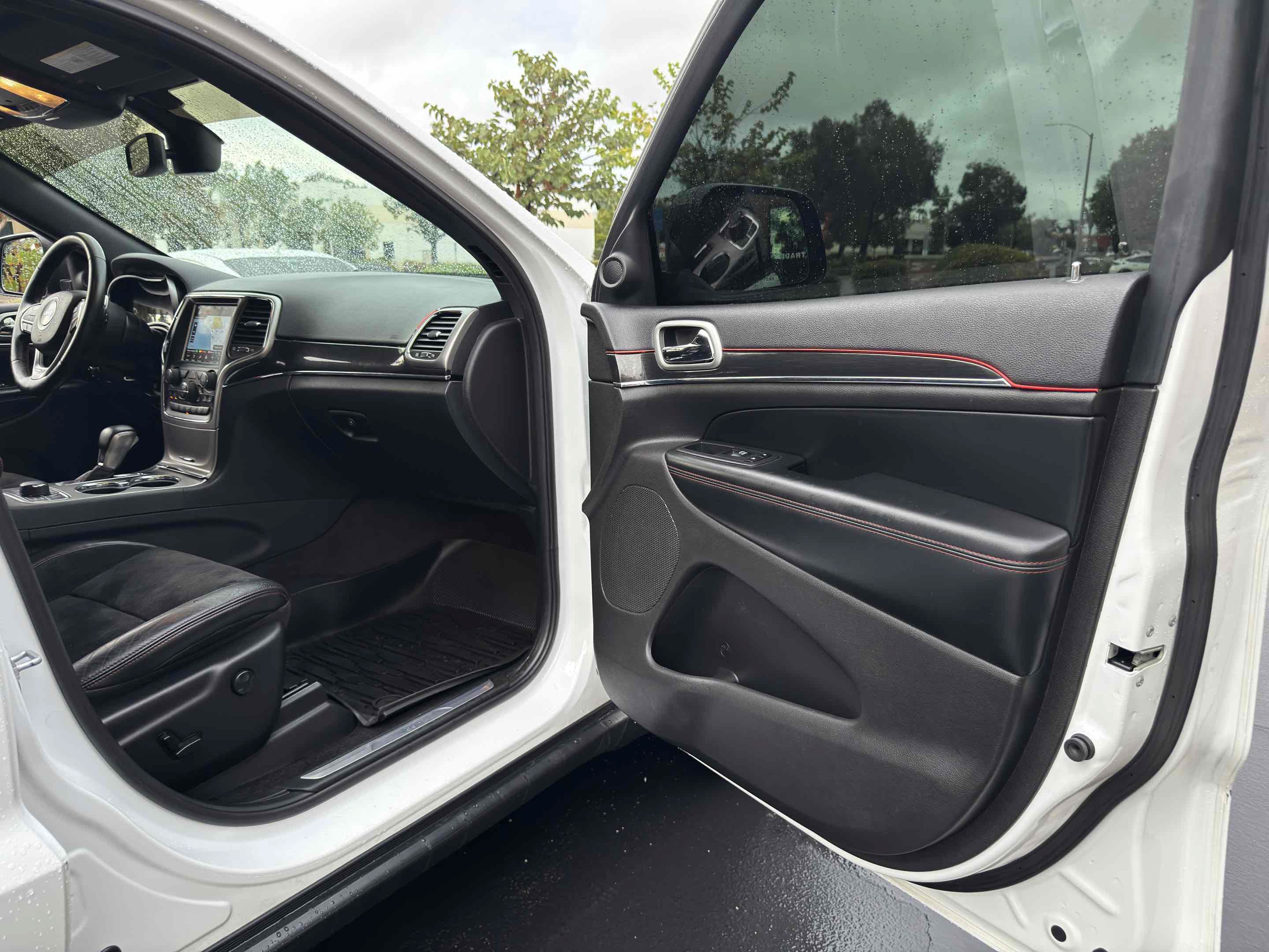 Used 2018 Jeep Grand Cherokee Trailhawk AWD/4WD image 55