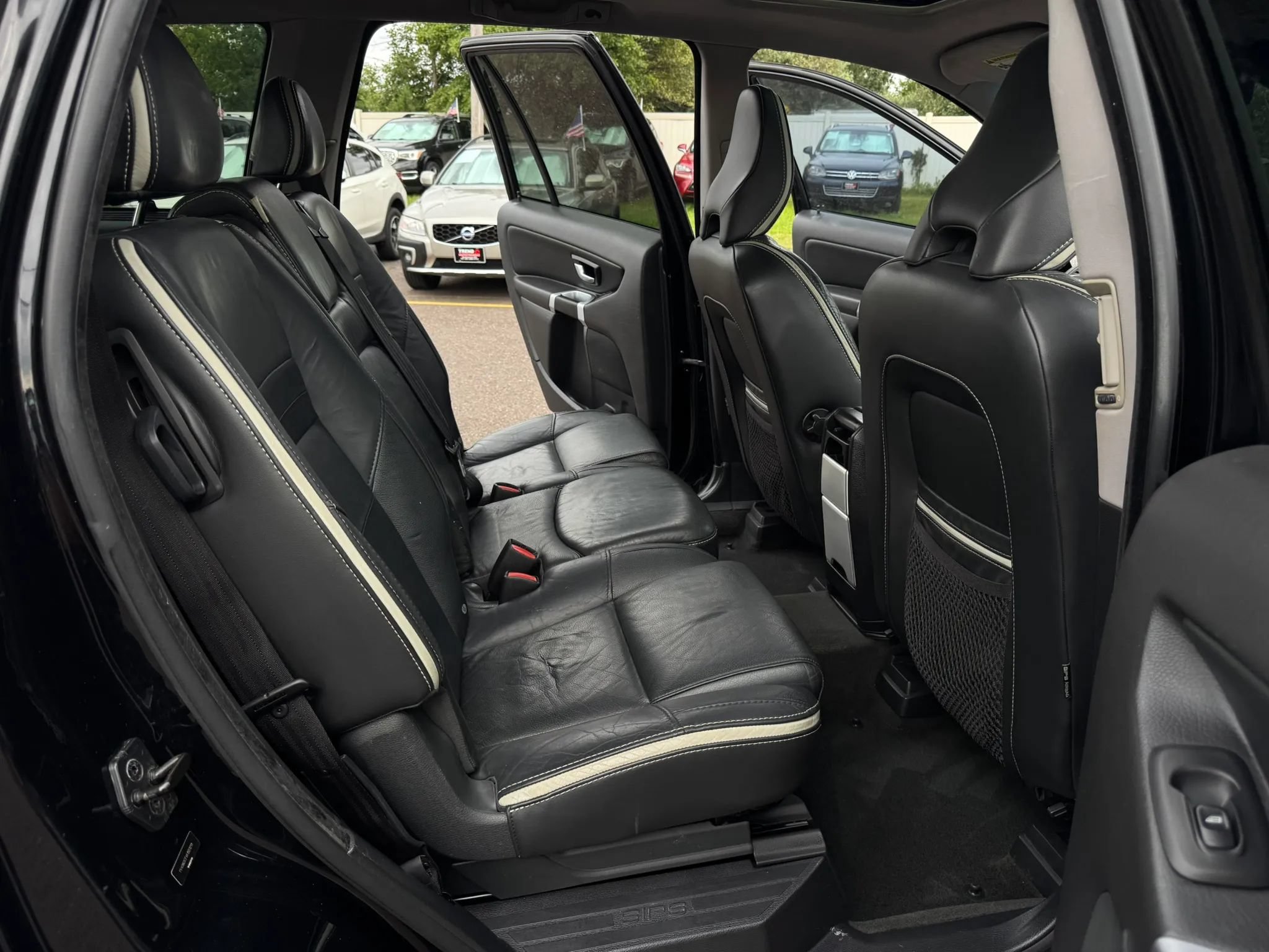 Used 2010 Volvo XC90 3.2 R-Design AWD/4WD image 22