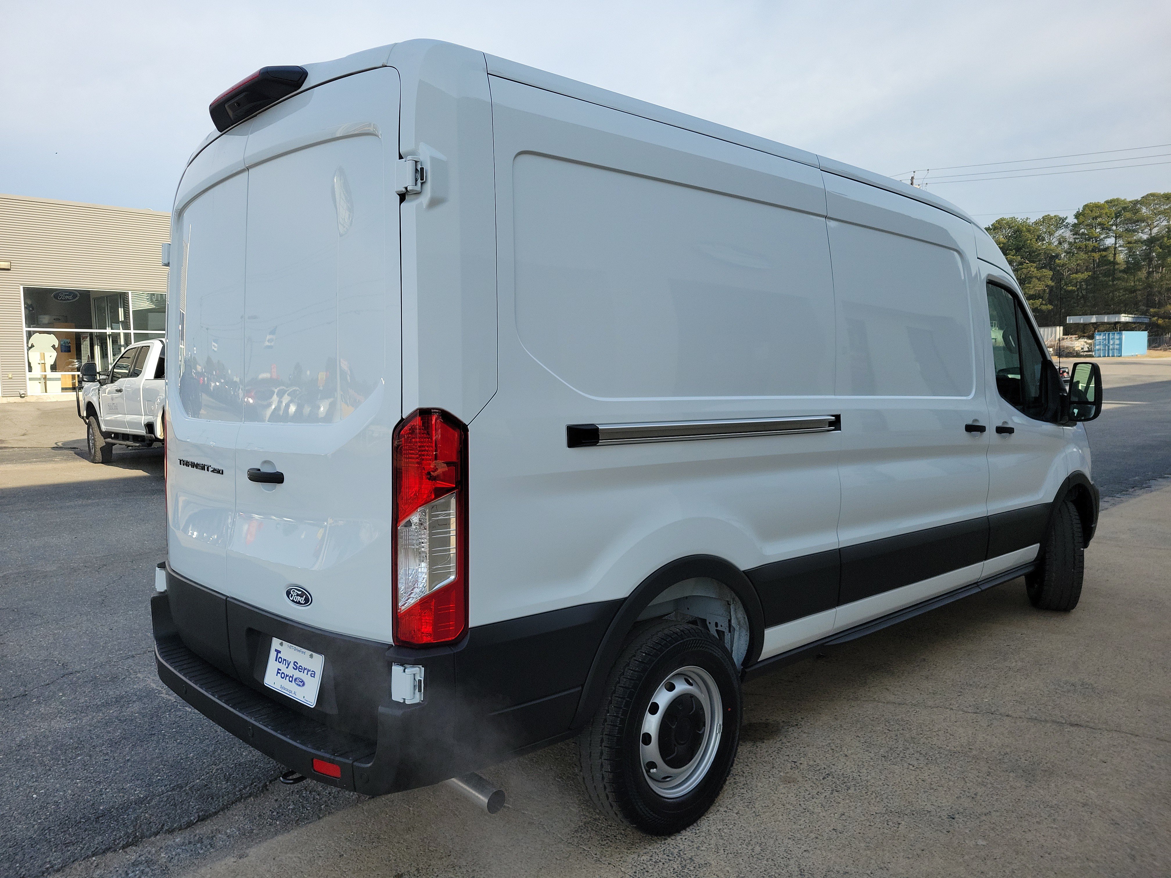 Used 2026 Ford Transit 250 148 Medium Roof RWD image 5