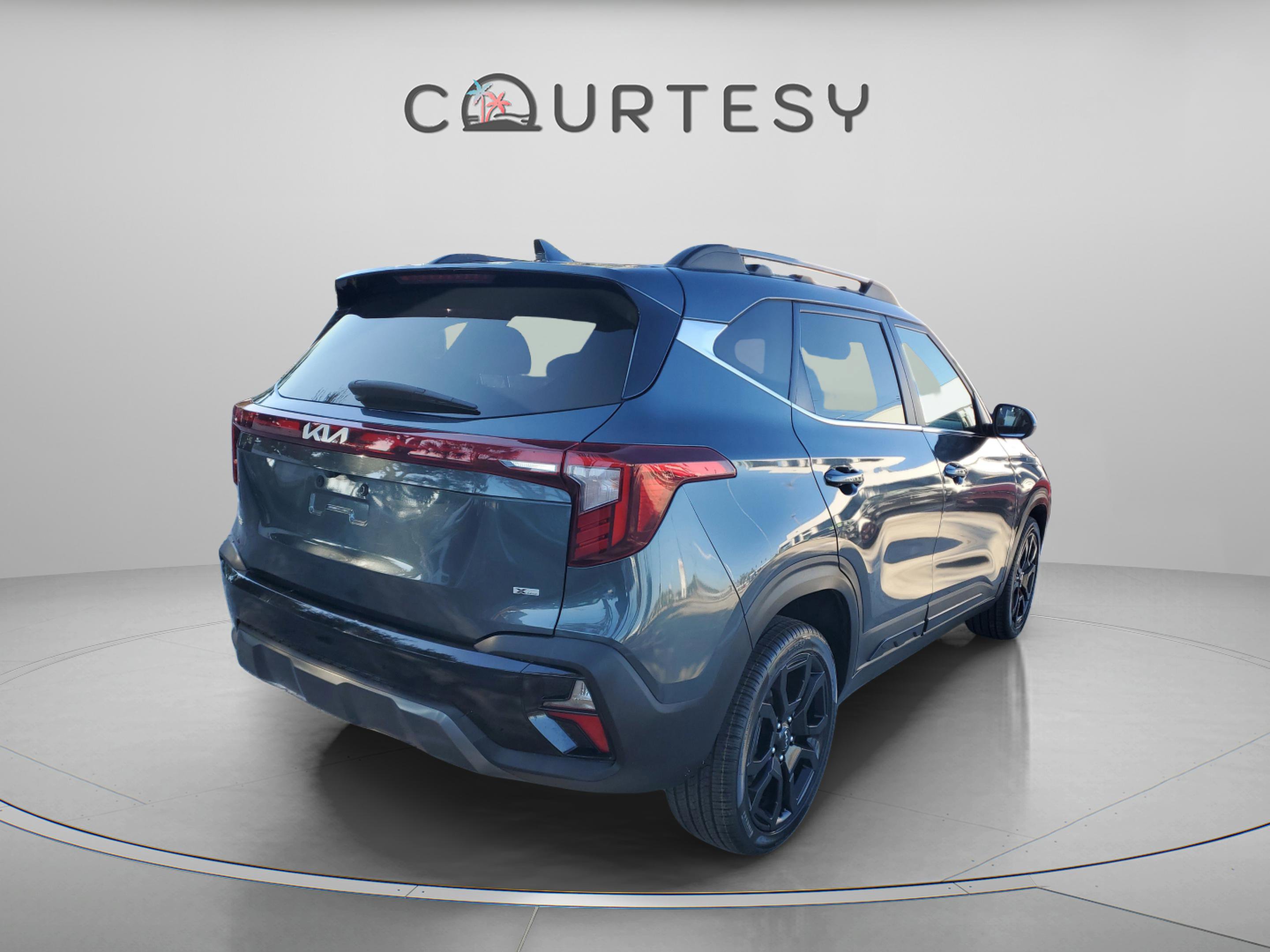 Certified 2024 Kia Seltos X-Line image 3