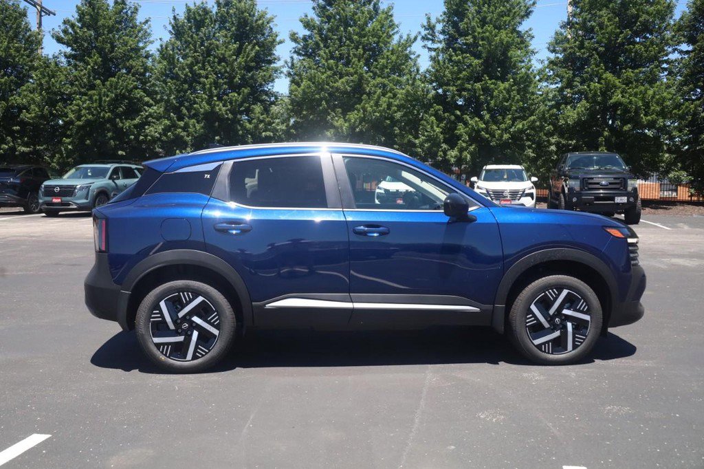 New 2026 Nissan Kicks SV FWD image 4