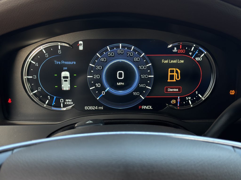 Used 2017 Cadillac Escalade Premium Luxury RWD image 14