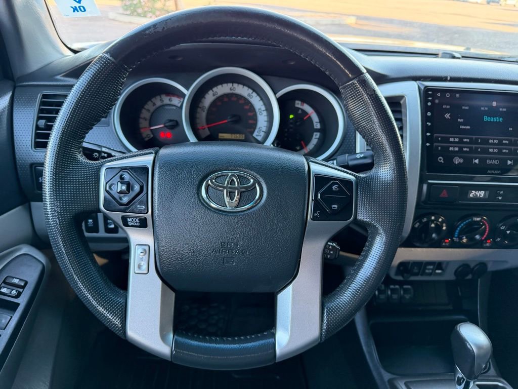 Used 2014 Toyota Tacoma 4x4 Double Cab image 28