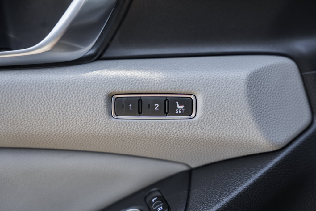 Used 2019 Honda Accord EX-L image 34