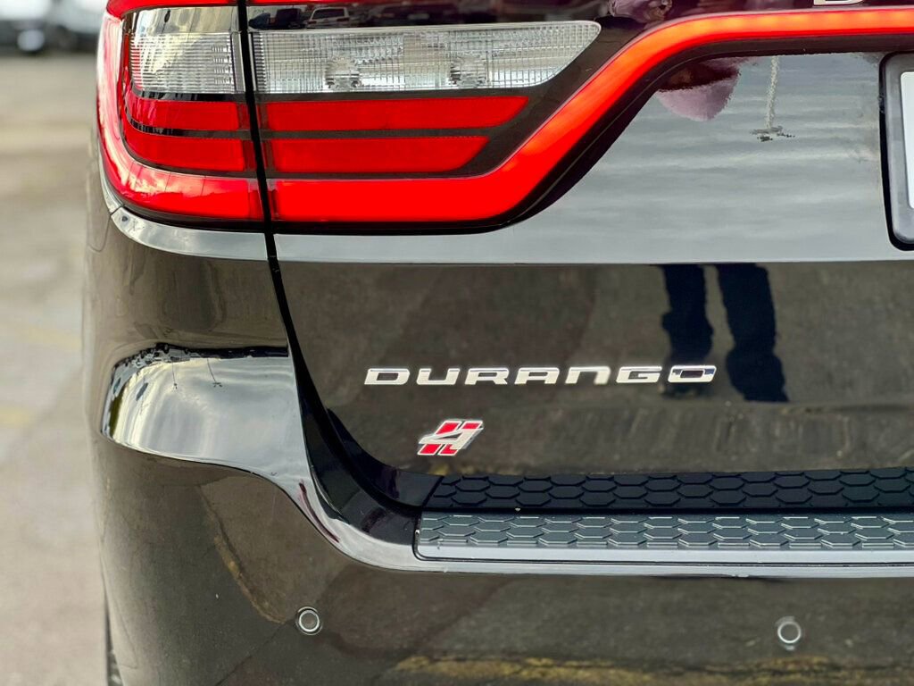 Used 2022 Dodge Durango SXT AWD/4WD image 9