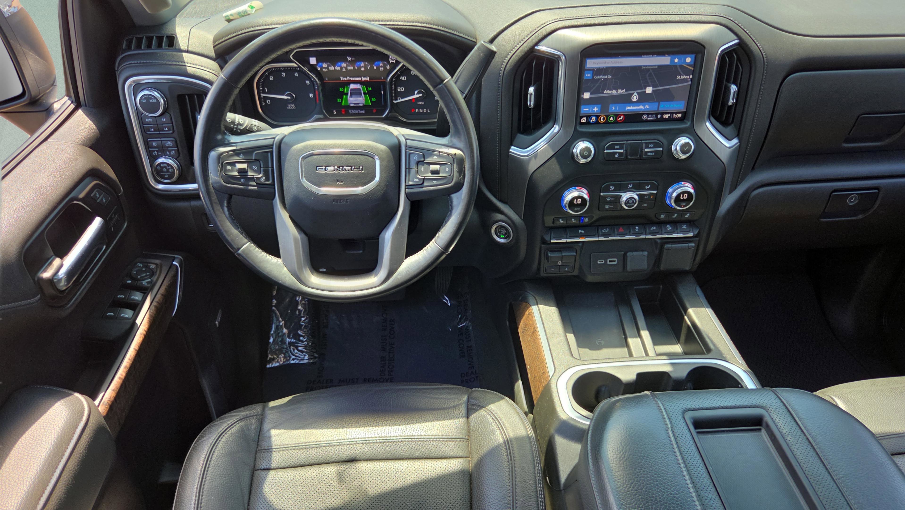 Used 2022 GMC Sierra 1500 Denali w/ Denali Premium Package AWD/4WD image 12