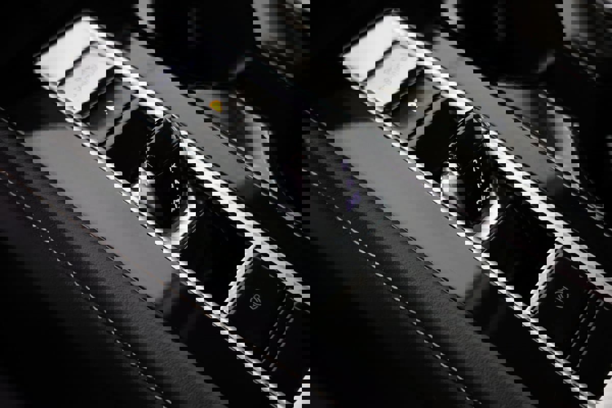 Used 2024 Volkswagen Atlas SE image 6