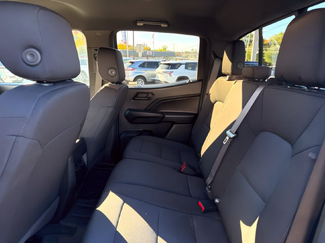 Used 2023 Chevrolet Colorado Trail Boss w/ Technology Package AWD/4WD image 18