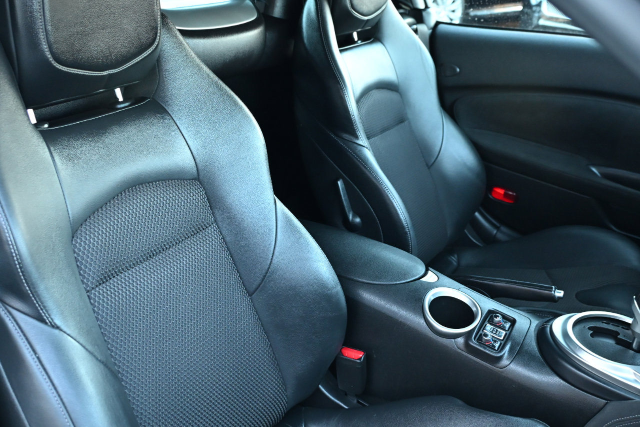 Used 2014 Nissan 370Z Touring w/ Sport Package image 31
