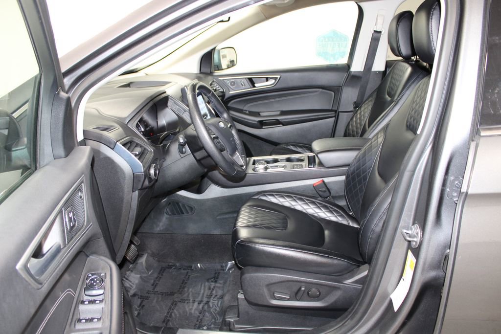 Used 2024 Ford Edge Titanium image 21