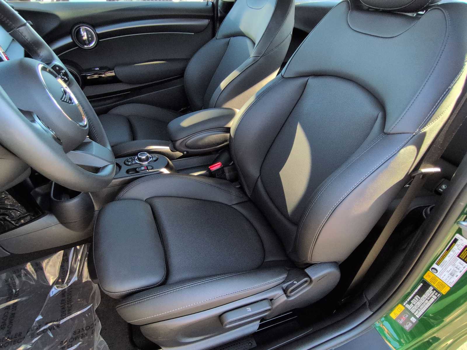 Certified 2024 MINI Cooper SE image 16