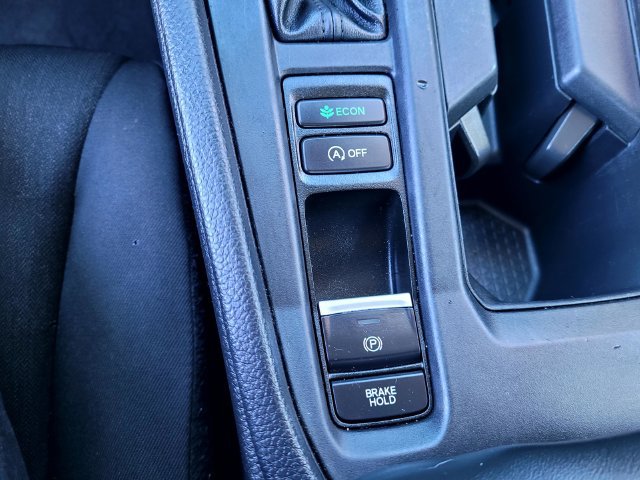Certified 2025 Honda Accord LX image 19