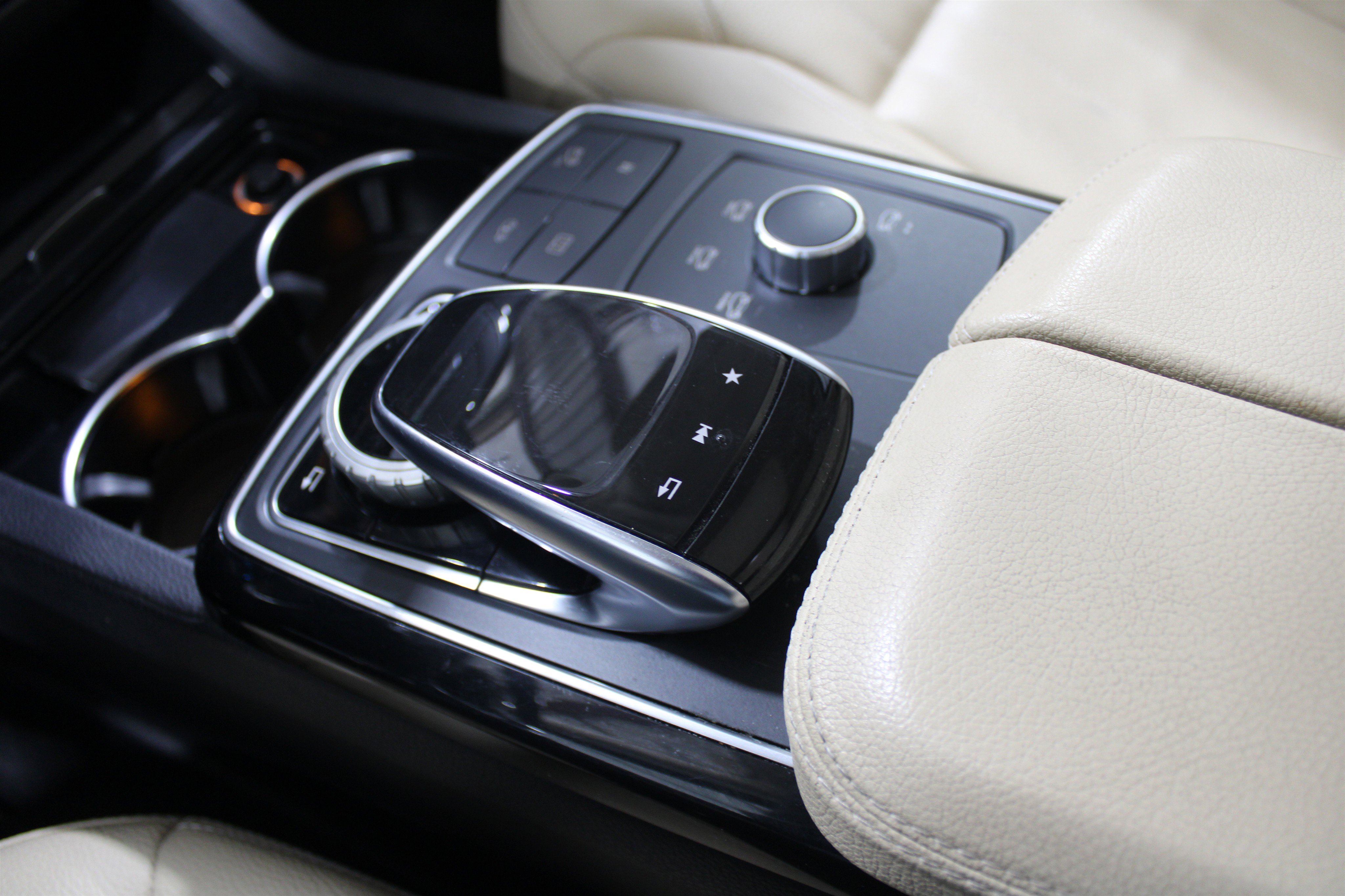 Used 2018 Mercedes-Benz GLS 450 4MATIC image 17