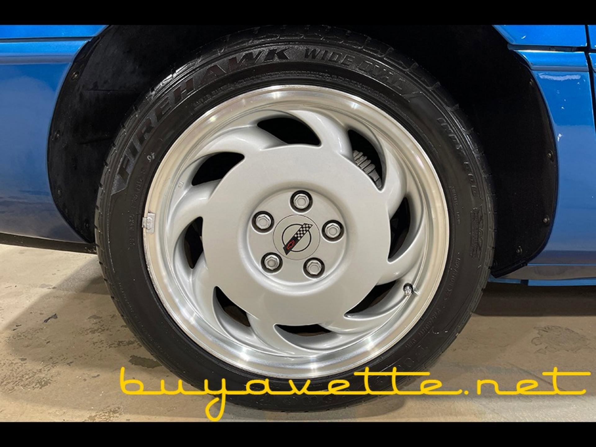 Used 1992 Chevrolet Corvette Coupe image 11