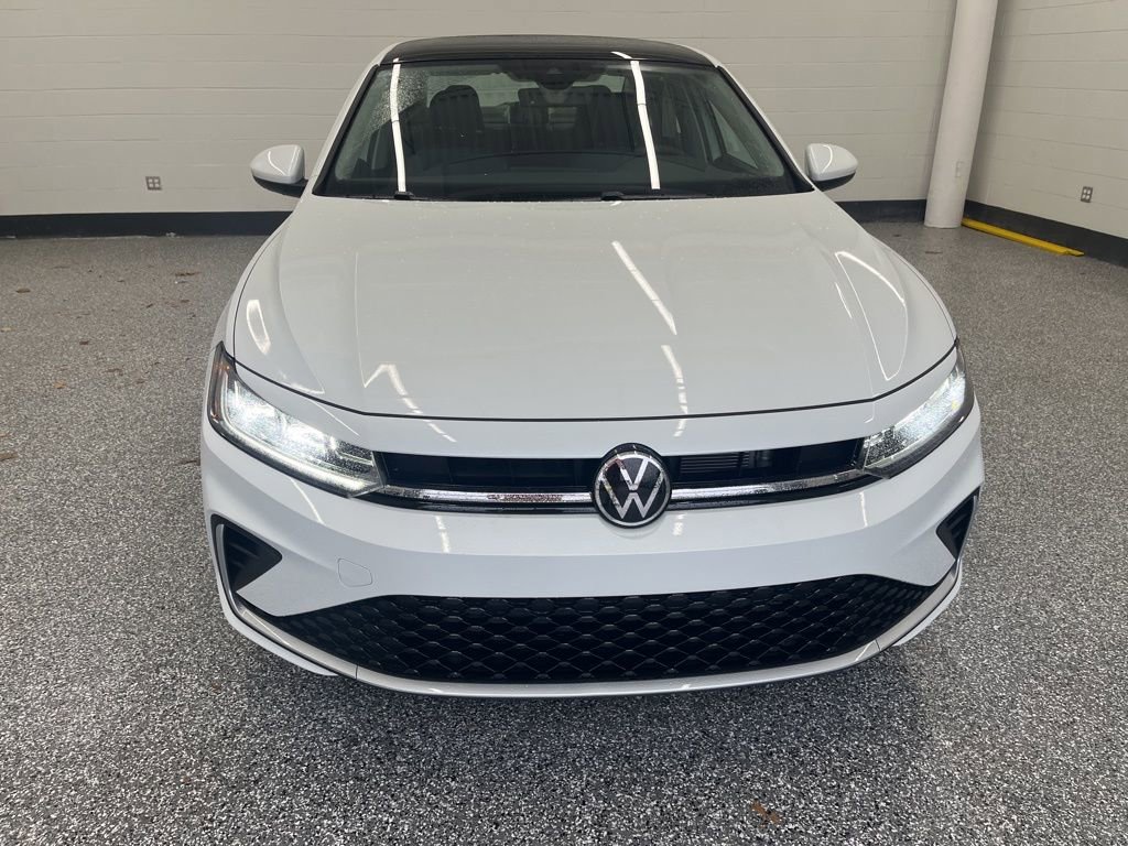 New 2026 Volkswagen Jetta SE image 9