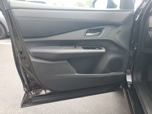 Certified 2023 Nissan Ariya FWD image 12