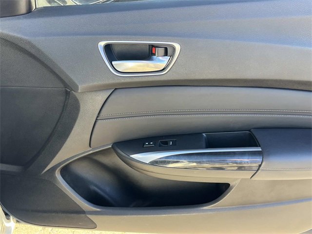 Used 2018 Acura TLX image 22