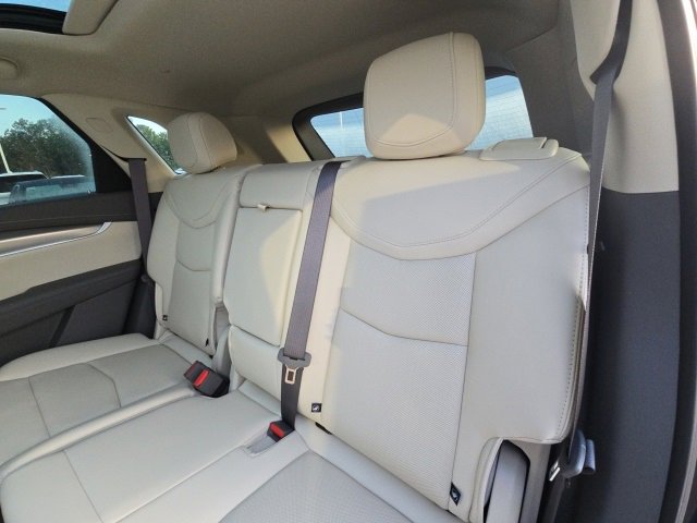 New 2025 Cadillac XT5 Premium Luxury w/ LPO, Floor Liner Package image 15